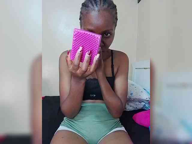 PrettyDoll3 webcam