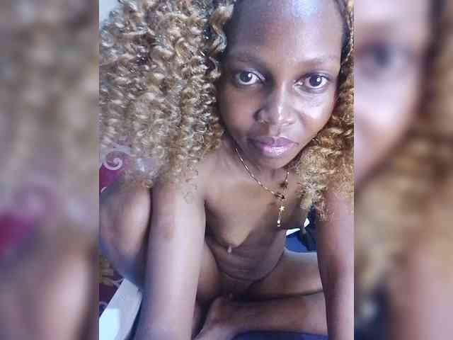 PrettyDoll3 Live Webcam on BongaCams