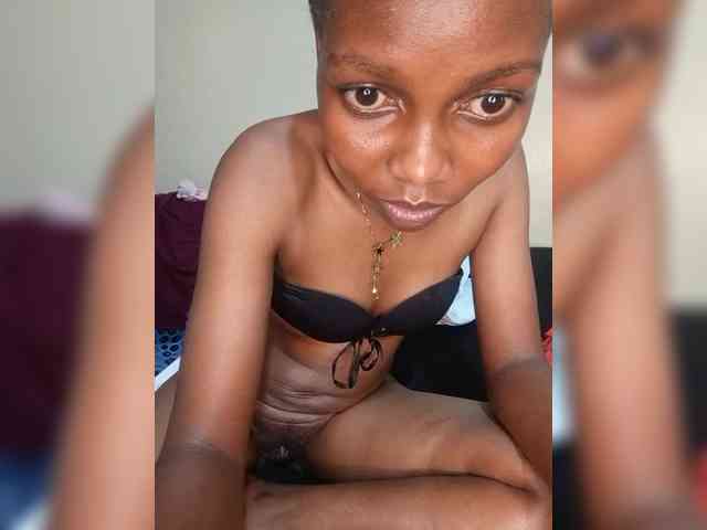 PrettyDoll3 webcam