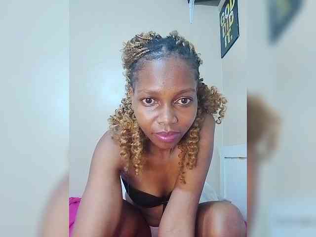 PrettyDoll3 webcam
