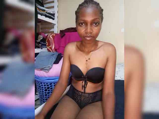 PrettyDoll3 webcam