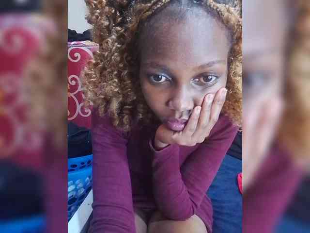 PrettyDoll3 webcam