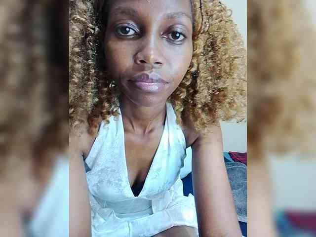 PrettyDoll3 webcam