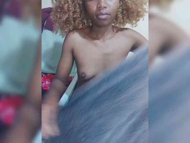 PrettyDoll3 webcam
