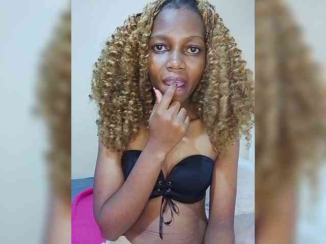 PrettyDoll3 webcam
