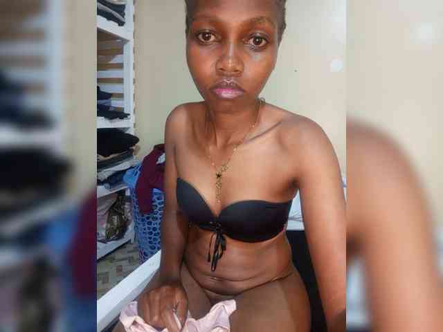 PrettyDoll3 webcam
