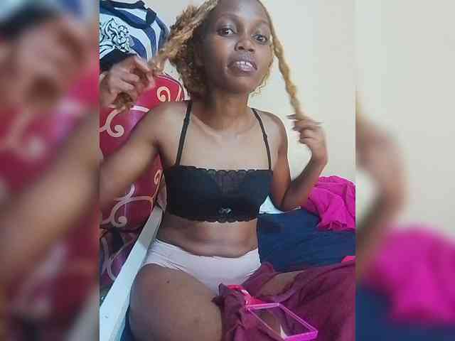PrettyDoll3 webcam