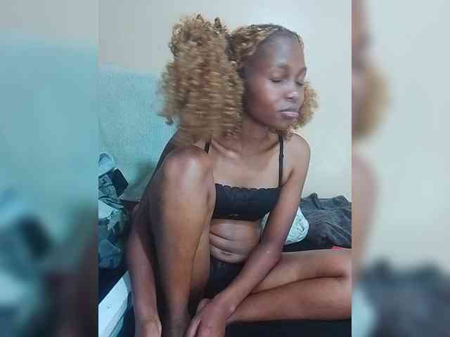 PrettyDoll3 webcam