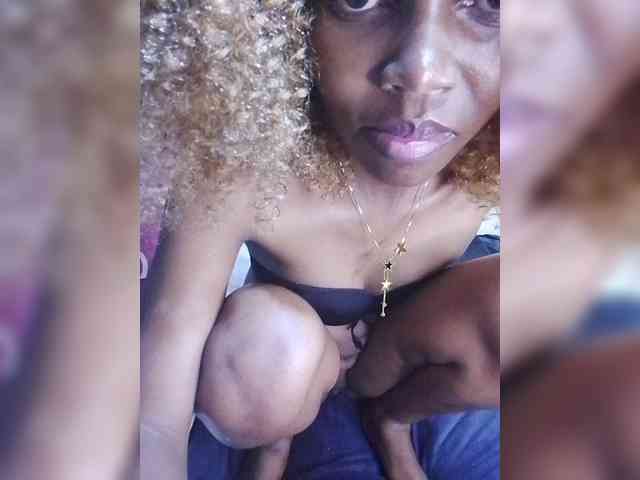 PrettyDoll3 webcam