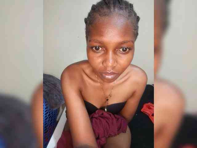 PrettyDoll3 webcam
