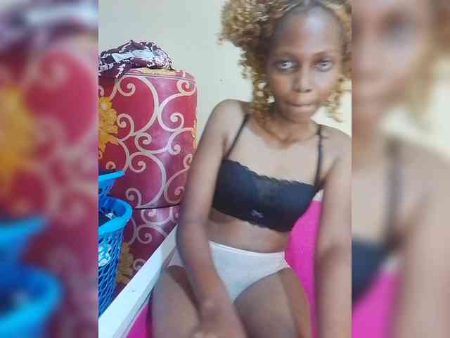 PrettyDoll3 webcam