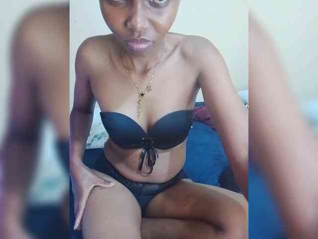 PrettyDoll3 webcam