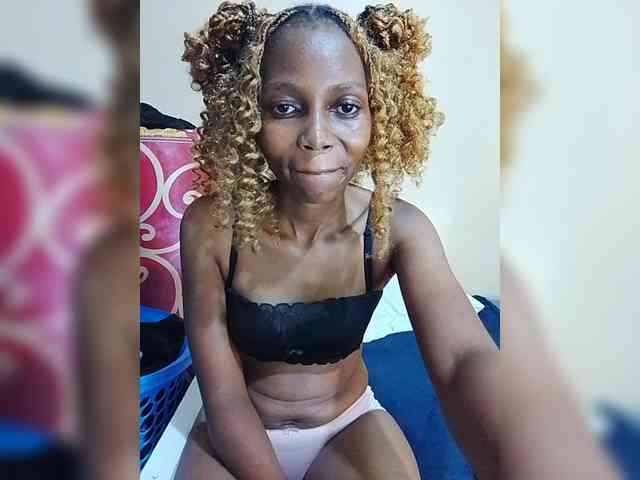 PrettyDoll3 webcam