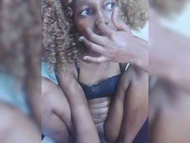 PrettyDoll3 webcam