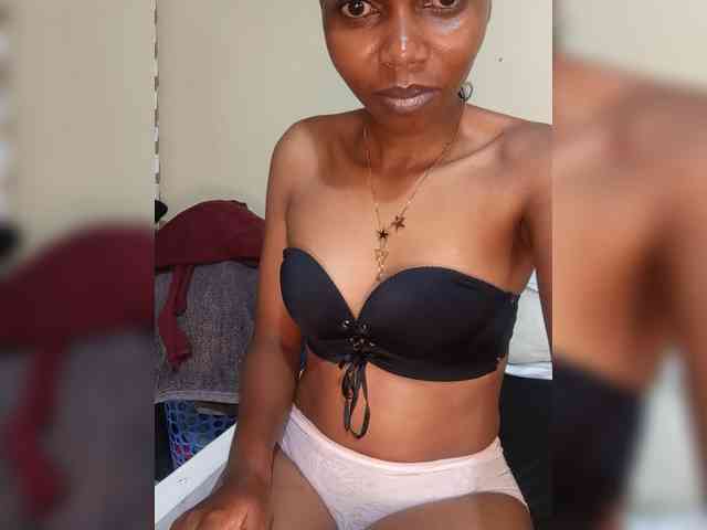 PrettyDoll3 webcam