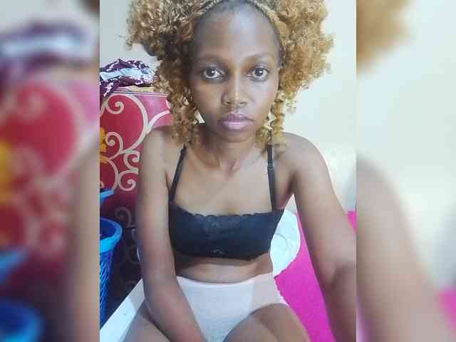 PrettyDoll3 webcam