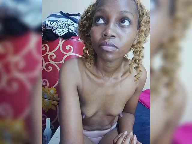 PrettyDoll3 webcam