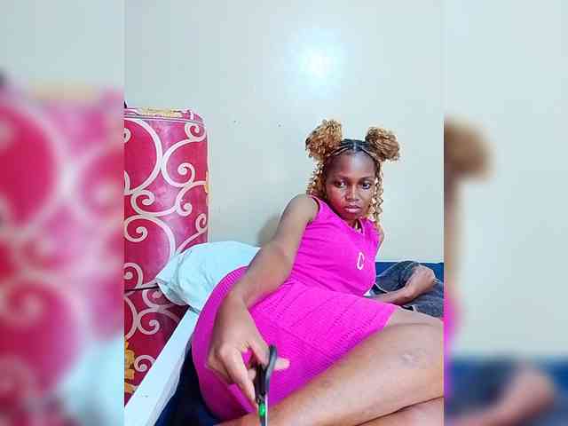 PrettyDoll3 webcam