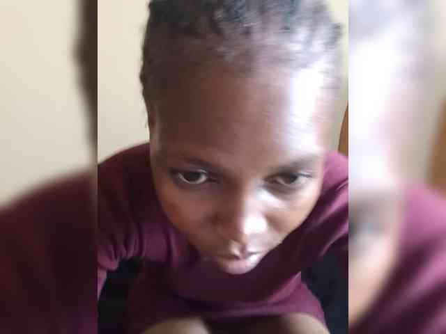 PrettyDoll3 webcam