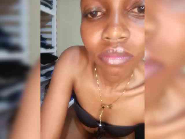 PrettyDoll3 webcam