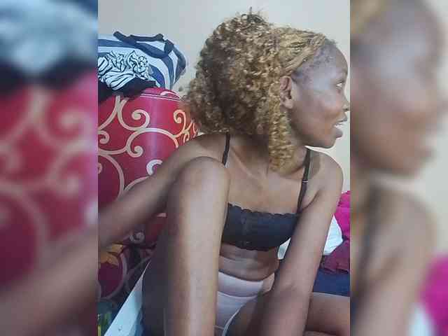 PrettyDoll3 webcam