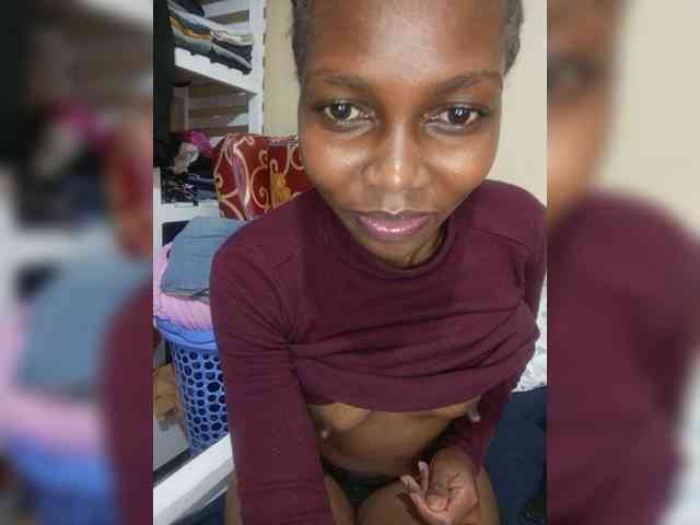 PrettyDoll3 webcam