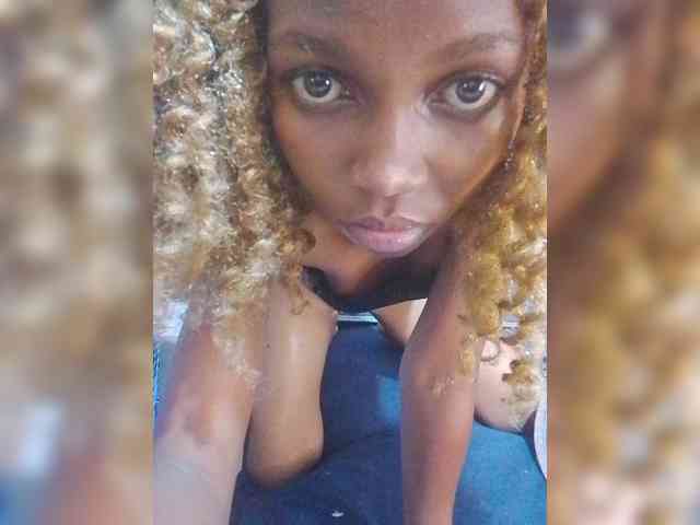 PrettyDoll3 webcam
