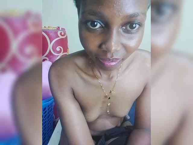PrettyDoll3 webcam