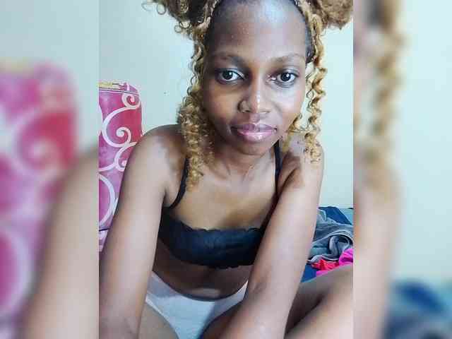 PrettyDoll3 webcam