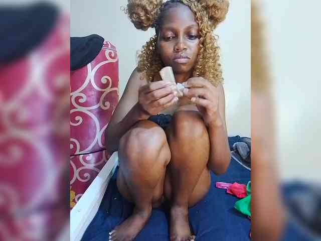 PrettyDoll3 webcam