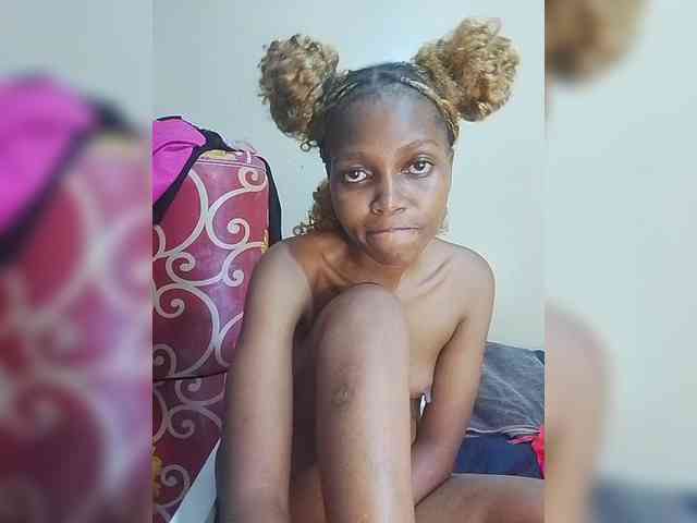 PrettyDoll3 webcam