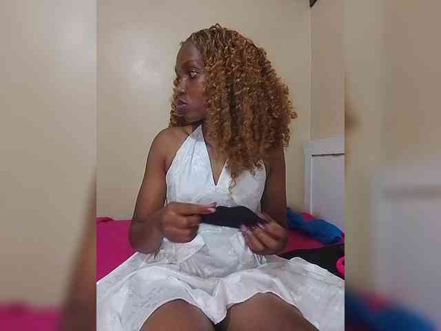 PrettyDoll3 webcam