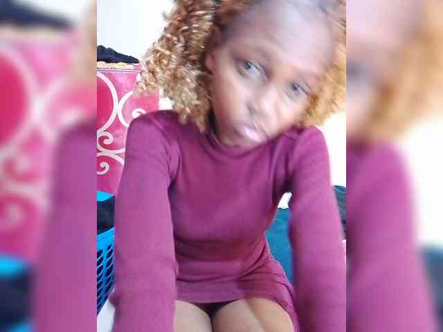 PrettyDoll3 webcam