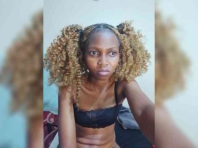 PrettyDoll3 webcam