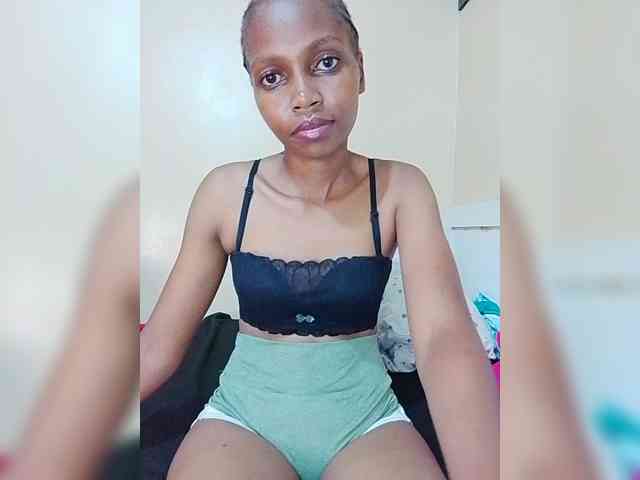 PrettyDoll3 webcam