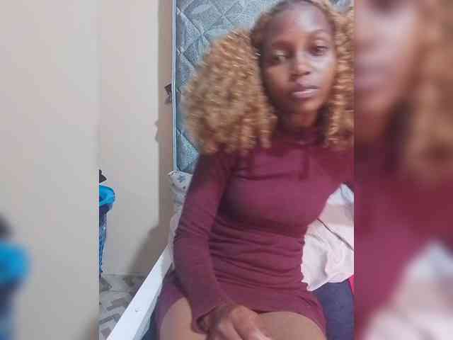 PrettyDoll3 webcam