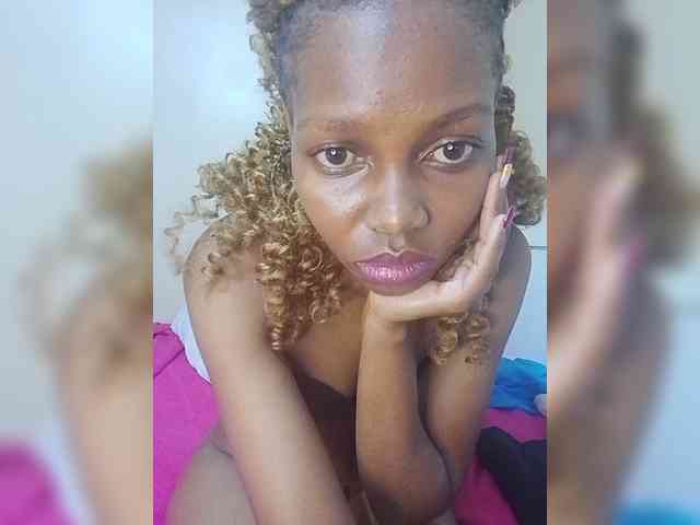 PrettyDoll3 webcam