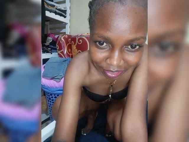 PrettyDoll3 webcam