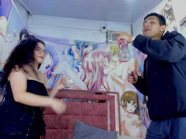 ThreeDesires live cam