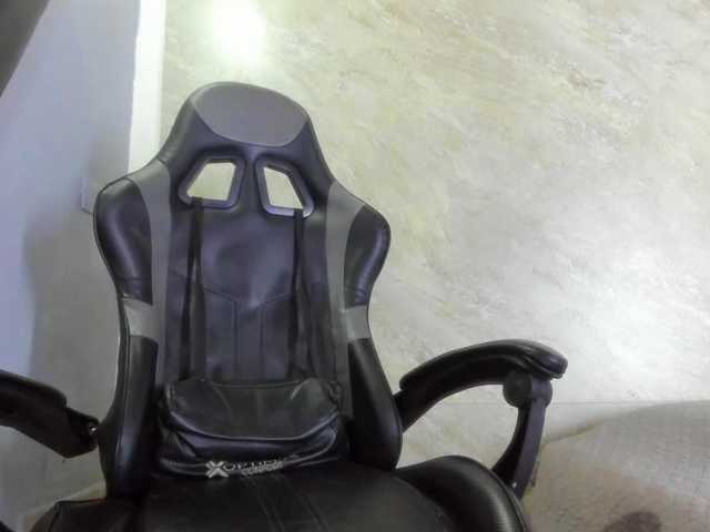 Michelltaylor live cam preview