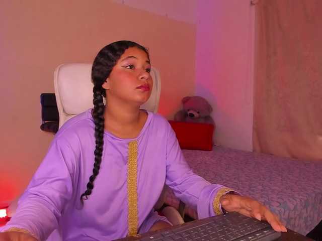 Shaira-Massu live cam on BongaCams