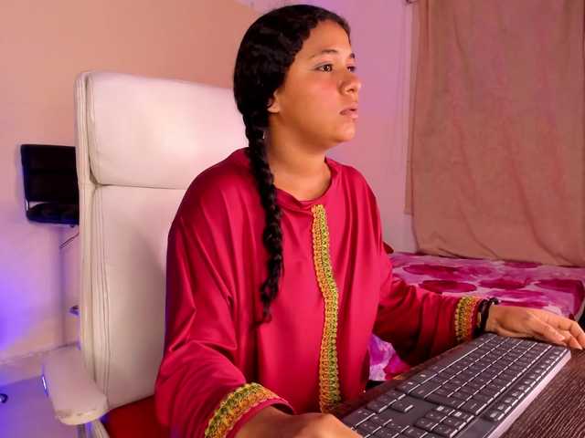 Shaira-Massu live cam on BongaCams
