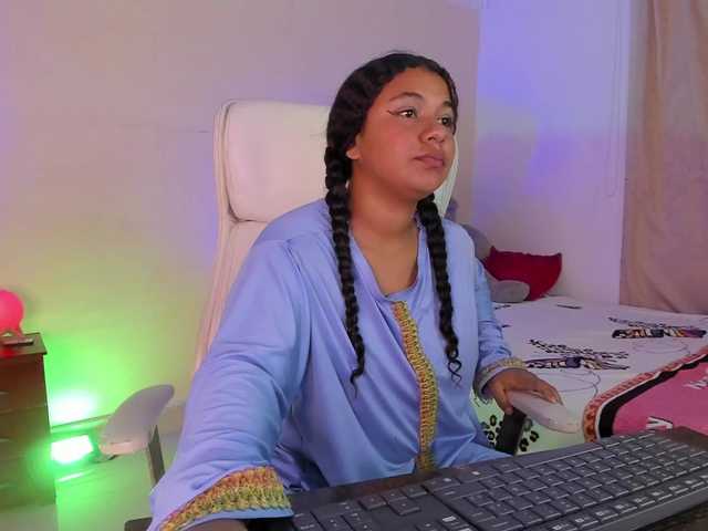 Shaira-Massu live cam
