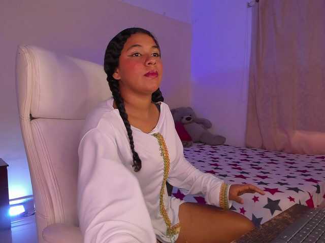 Shaira-Massu live cam on BongaCams