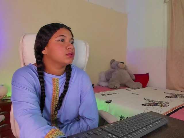 Shaira-Massu live cam on BongaCams