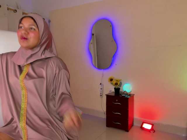 Shaira-Massu live cam on BongaCams