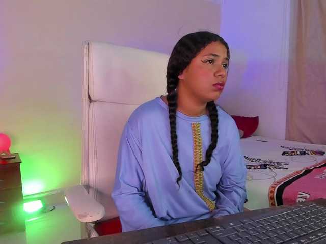 Shaira-Massu live cam on BongaCams