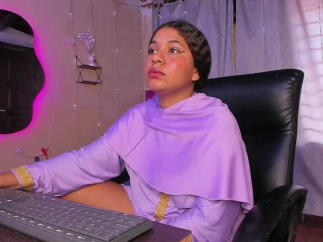 Shaira-Massu live cam on BongaCams