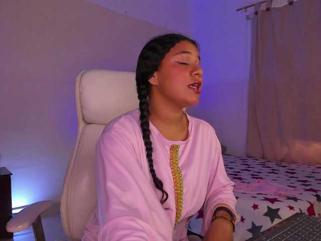Shaira-Massu live cam on BongaCams