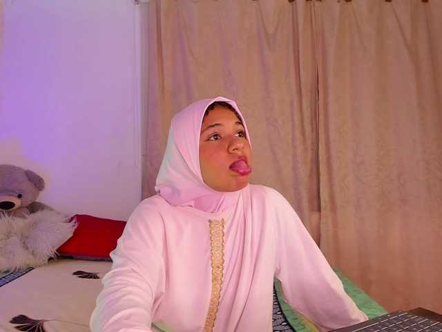 Shaira-Massu live cam on BongaCams